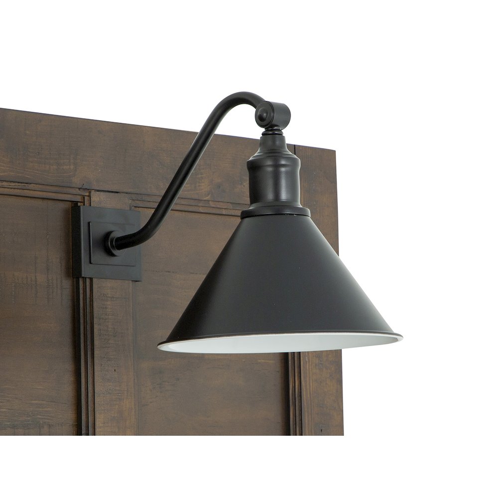 Bay Creek Toasted Nutmeg King Lamp Panel Bed