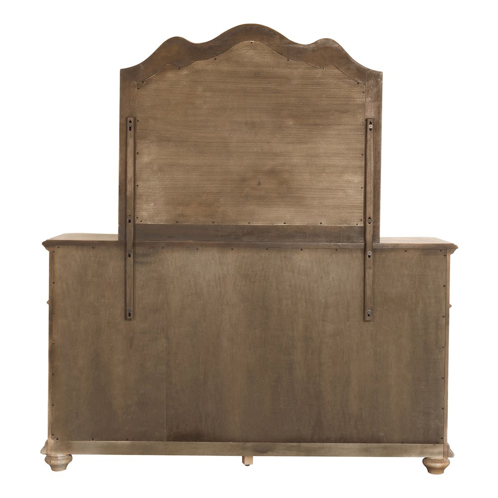 Pulaski Weston Hills Flax Seed Dresser With Mirror