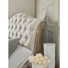 Hooker Furniture Bedroom Castella King Tufted Bed