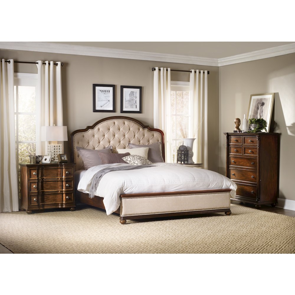 Leesburg Bachelor's Chest