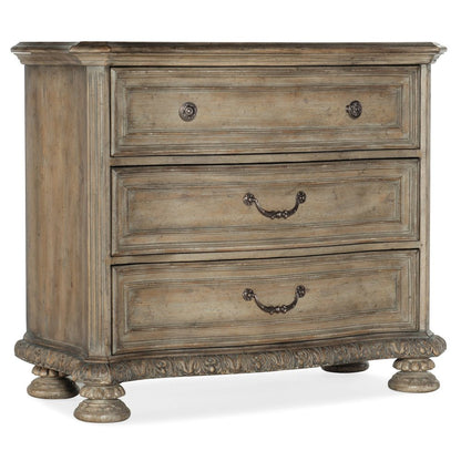Castella Bachelors Chest