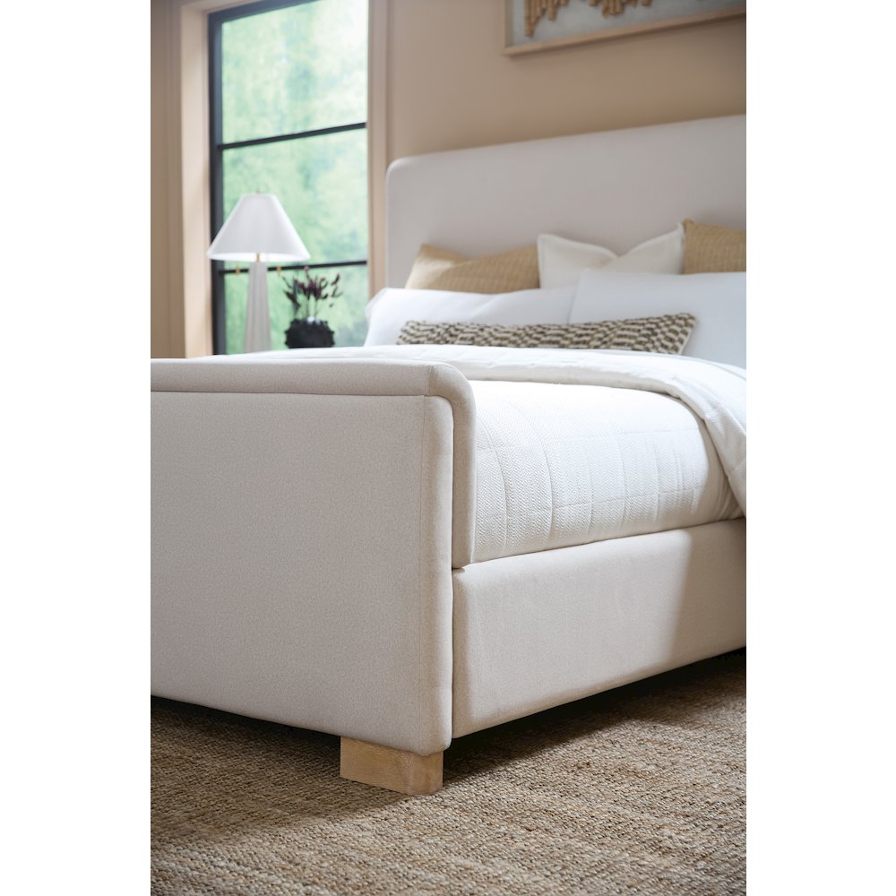Banyon Bay California King Upholstered Bed