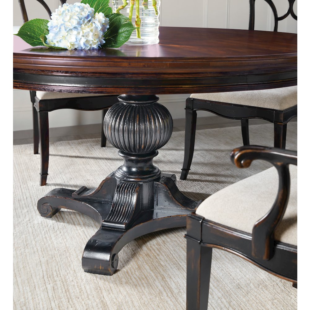 Charleston Round Pedestal Dining Table with 1-20in Leaf
