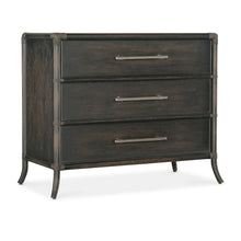 Retreat Pole Rattan Chest