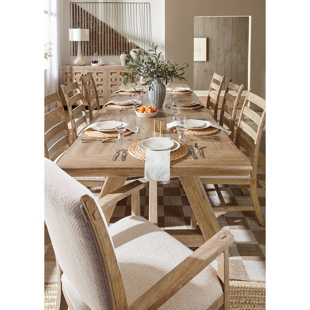 Vineyard Row Rectangle Dining Table with Two 20-inch Leaves