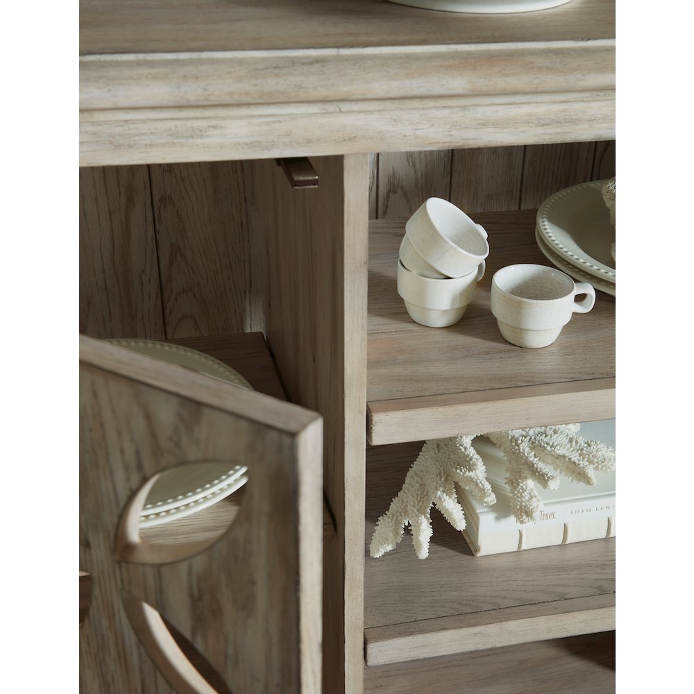 Commerce & Market Underhill Entertainment Console