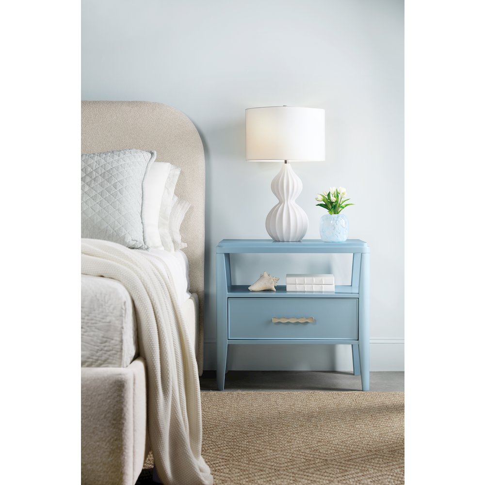 Commerce and Market Bridget Queen Upholstered Bed