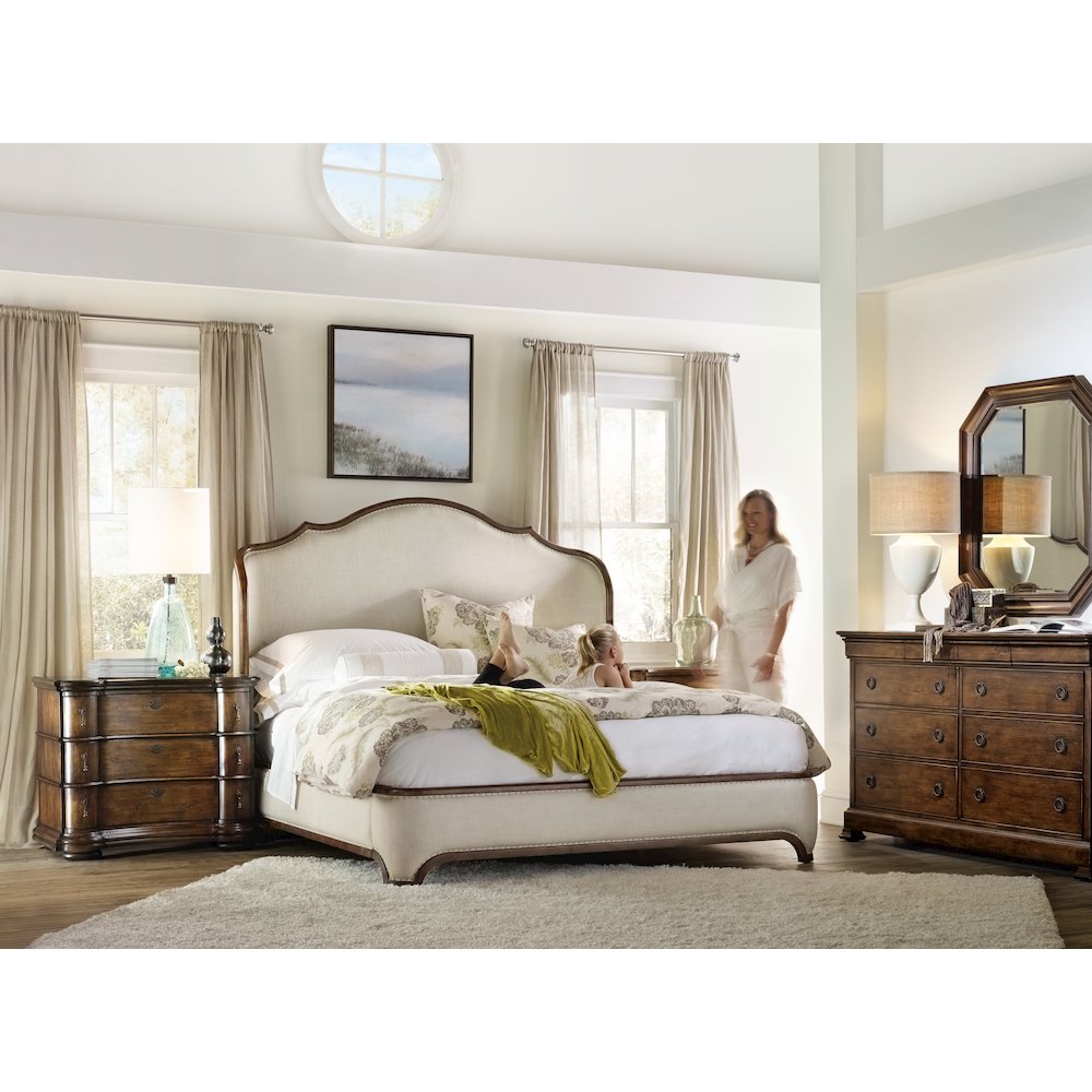 Hooker Furniture Archivist 9 Drawer Dresser in Pecan