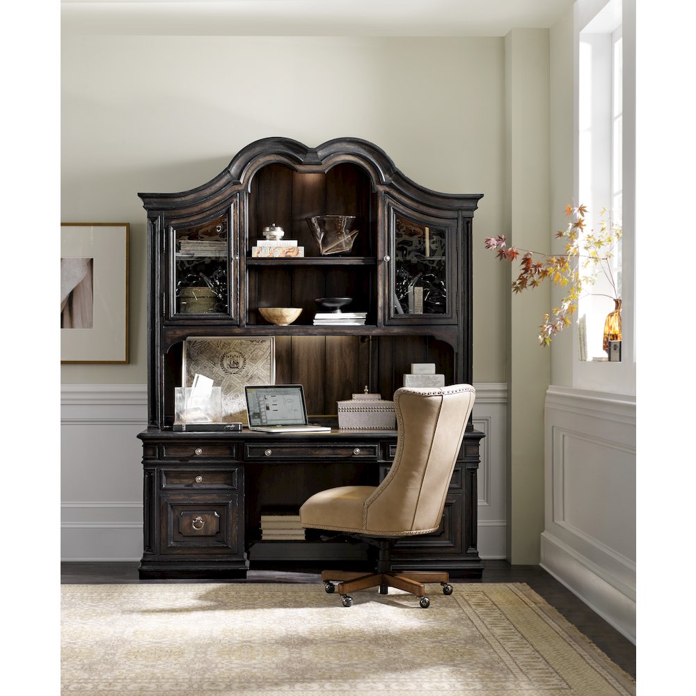 Lynn Executive Swivel Tilt Chair