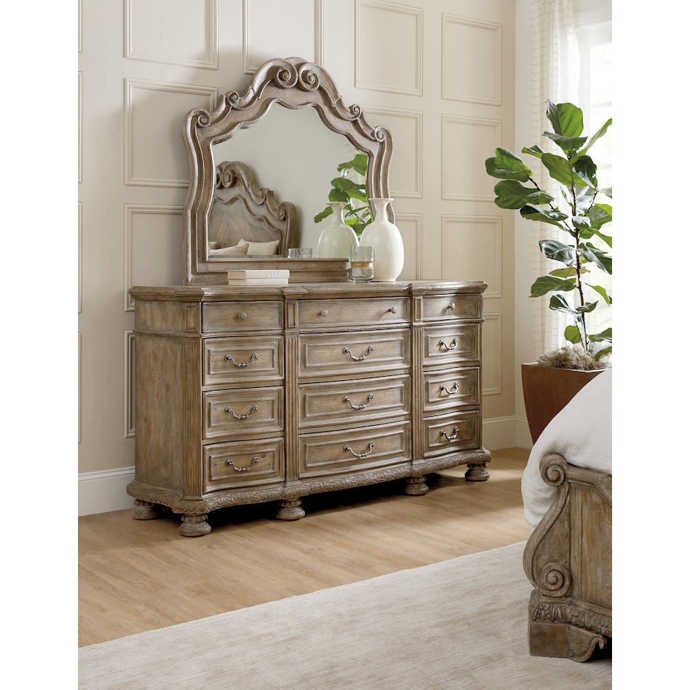 Hooker Furniture Bedroom Castella Twelve Drawer Dresser