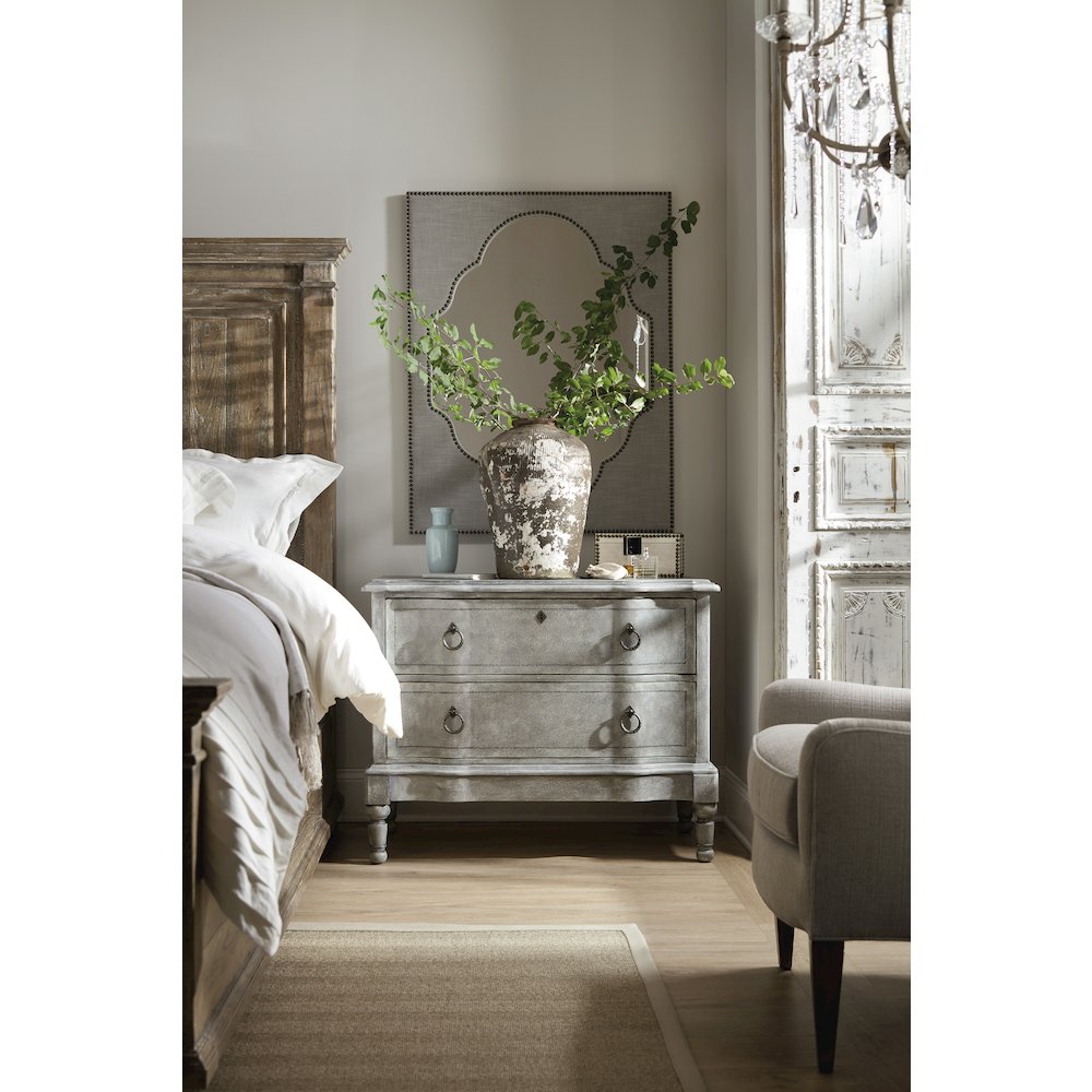 Hooker Furniture Bedroom Boheme Verbena Bachelors Chest