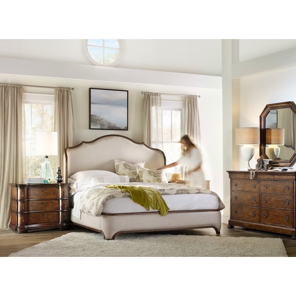 Hooker Furniture Archivist 9 Drawer Dresser in Pecan