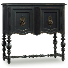 Gallery Chest
