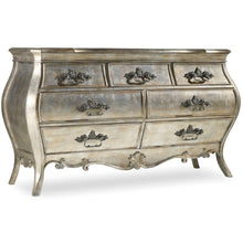 Hooker Furniture Sanctuary 7 Drawer Dresser in Silver