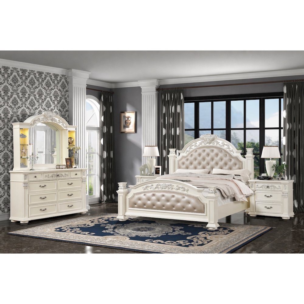 Platinum Pearl White Low Poster 4-Piece Bedroom Set, King