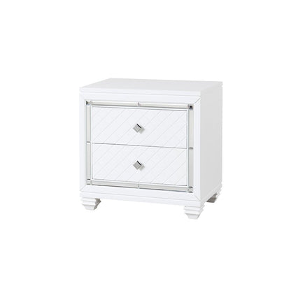 Shiney White 4-Piece Bedroom Set with LED Lighting, Queen