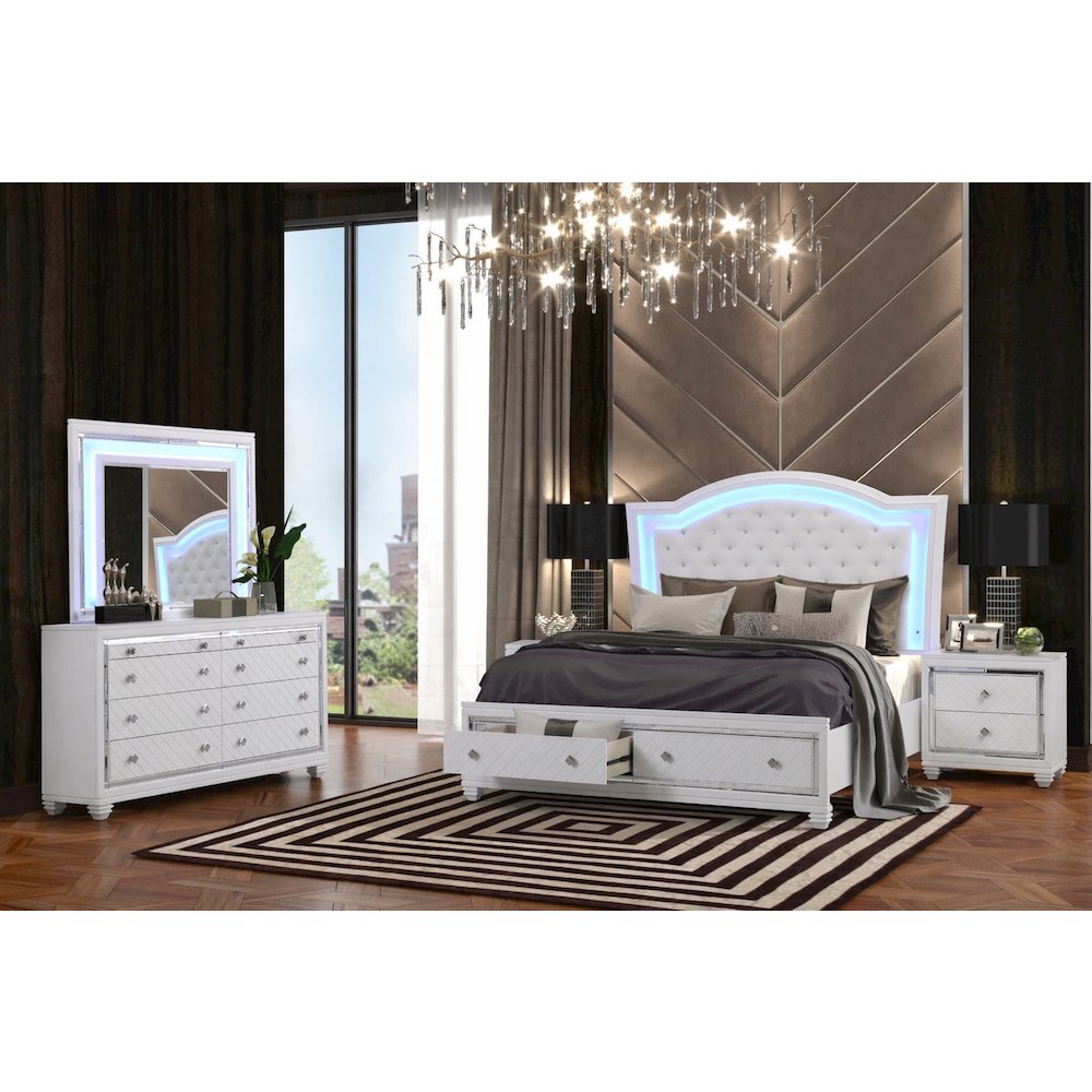Shiney White 4-Piece Bedroom Set with LED Lighting, Queen