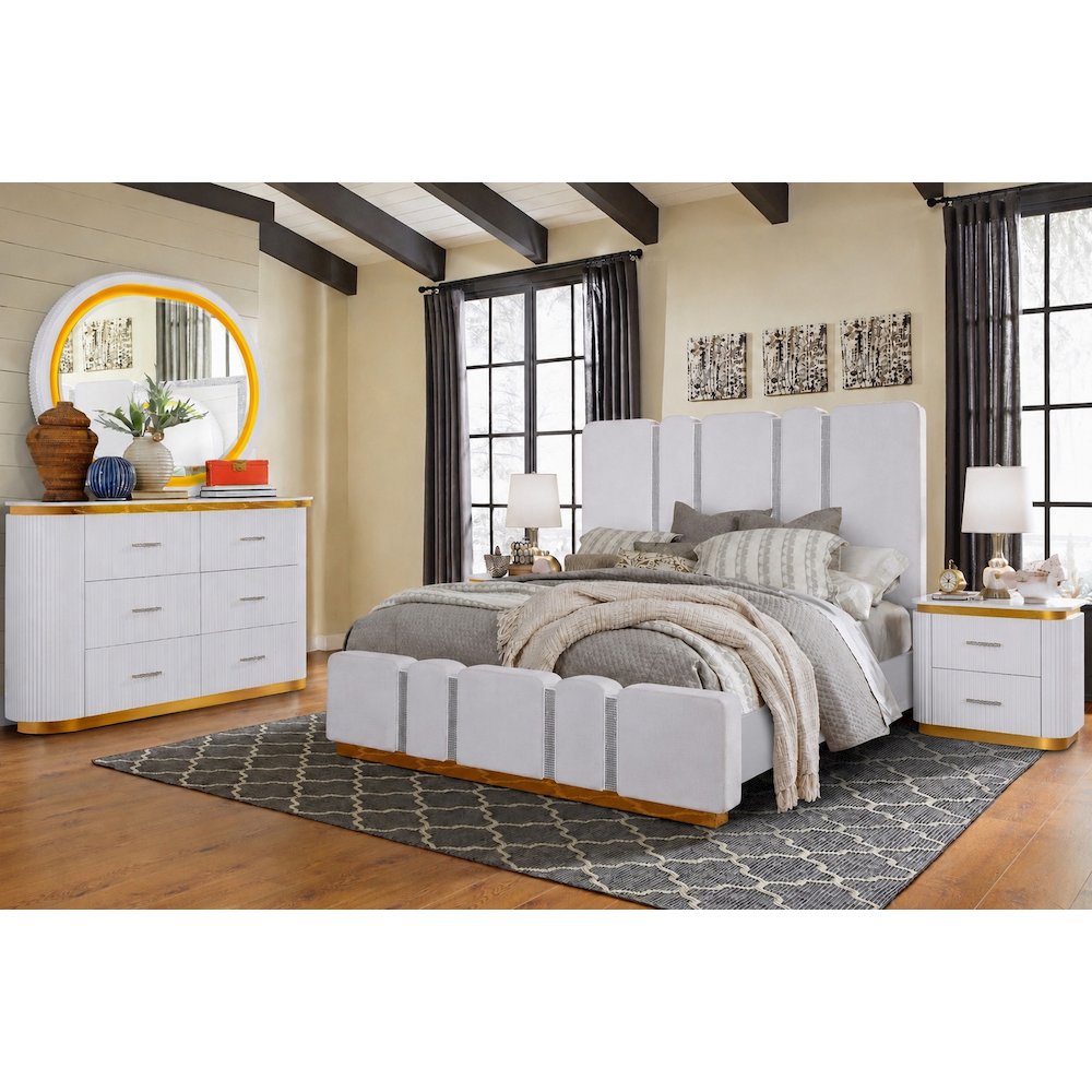 Zoe Crystal 4-Piece Bedroom Set with LED Lighting, Queen